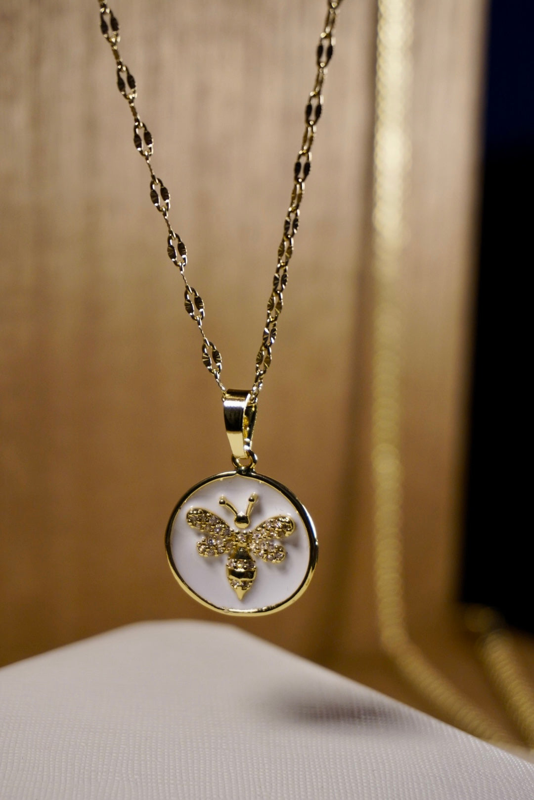 SET CADENA FINA ABEJA