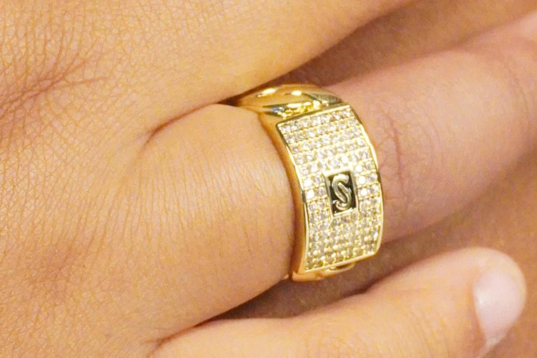 ANILLO MONA